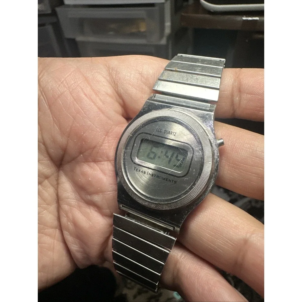 Works VTG 1970s Texas Instruments LCD Quartz Digital Mens Watch TI3H 35mm Fit 8